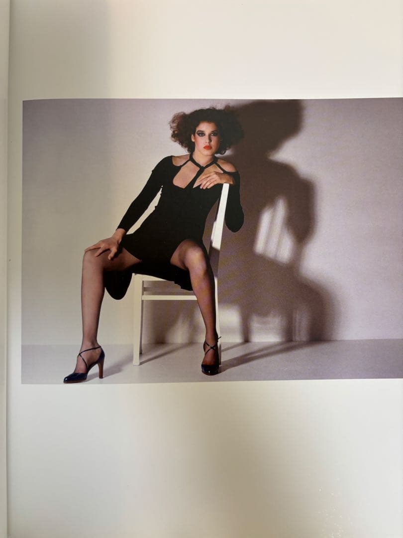 Guy Bourdin 写真集　洋書　アート
