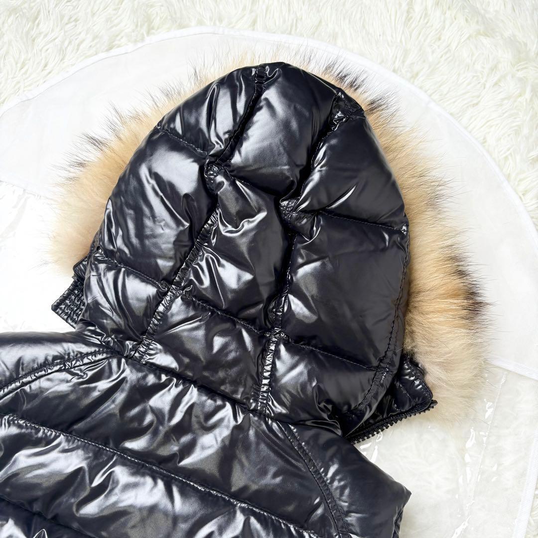 モンクレール 2way ダウンベスト フード リアルファー ロゴワッペン