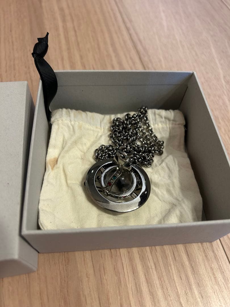 Vivienne Westwood NEW SMALL ORB ネックレス