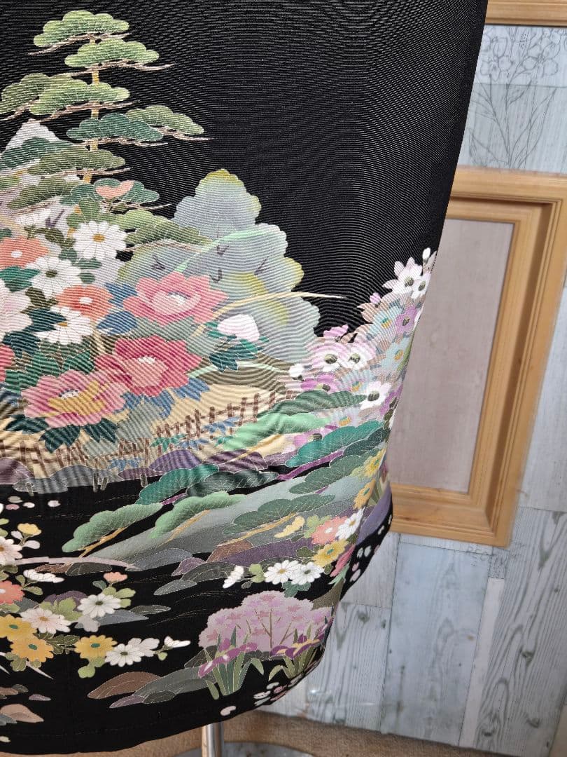 575　着物リメイク黒留袖 ワンピースロング