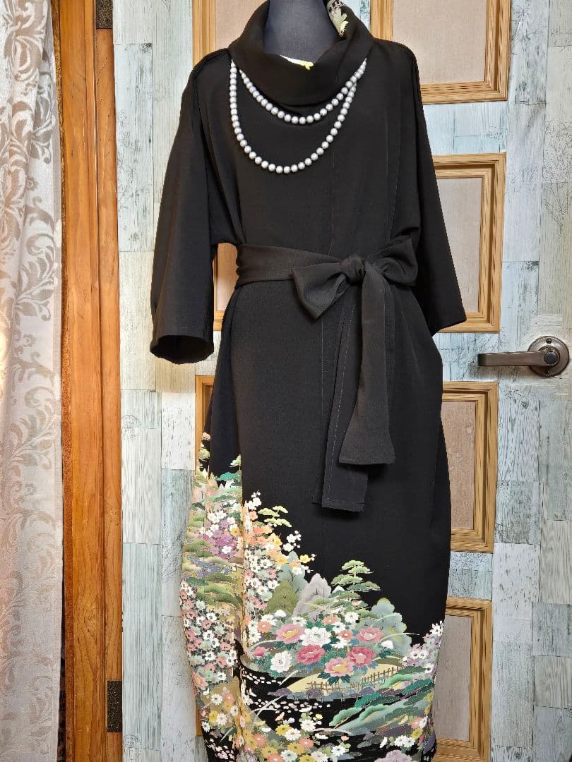 575　着物リメイク黒留袖 ワンピースロング