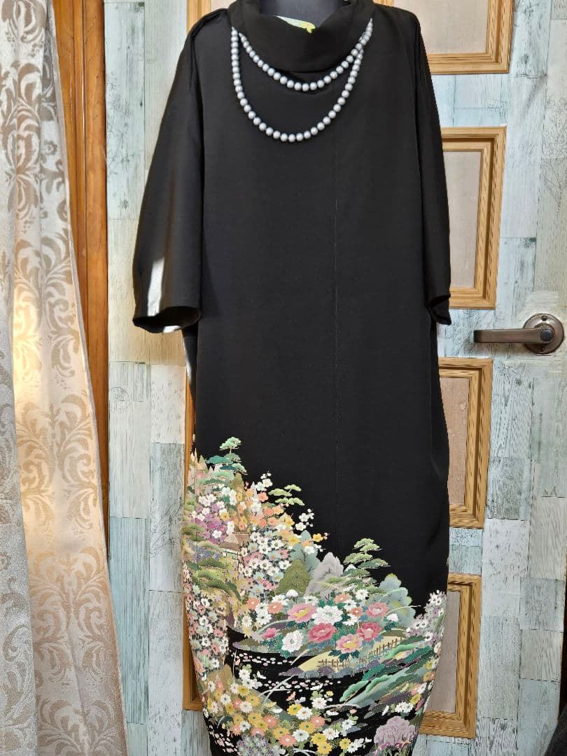 575　着物リメイク黒留袖 ワンピースロング