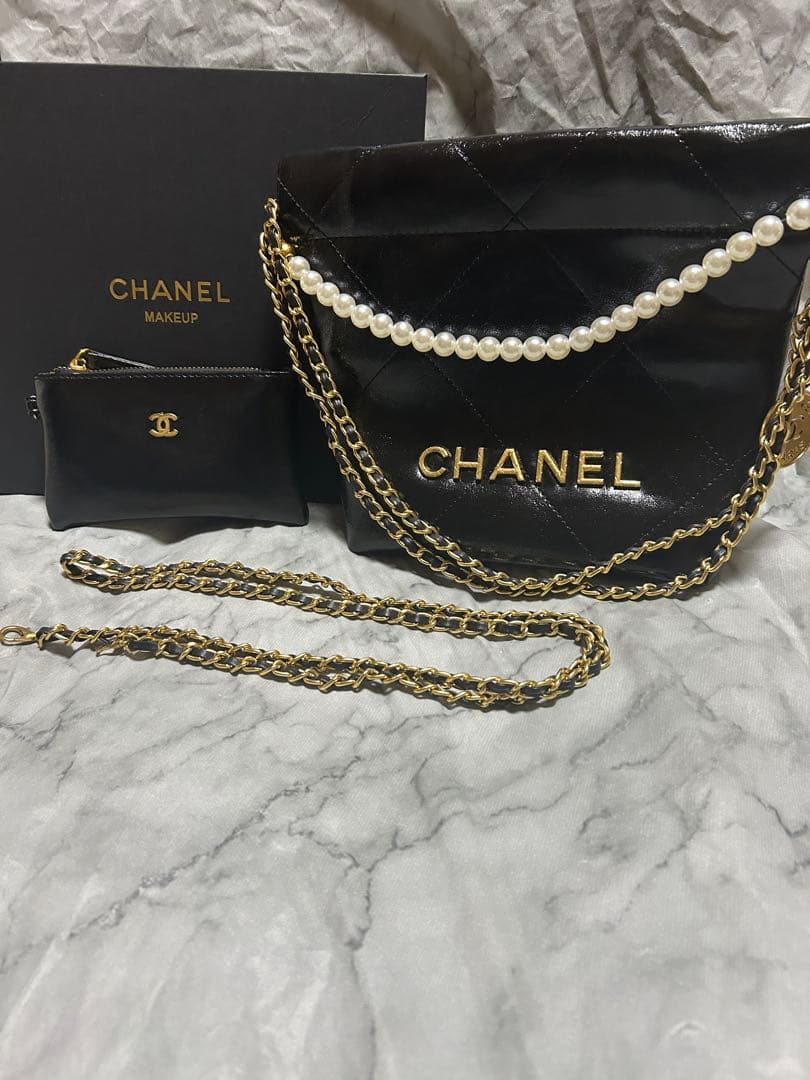 CHANEL ノベルティ チェーンバッグ ポーチ付き