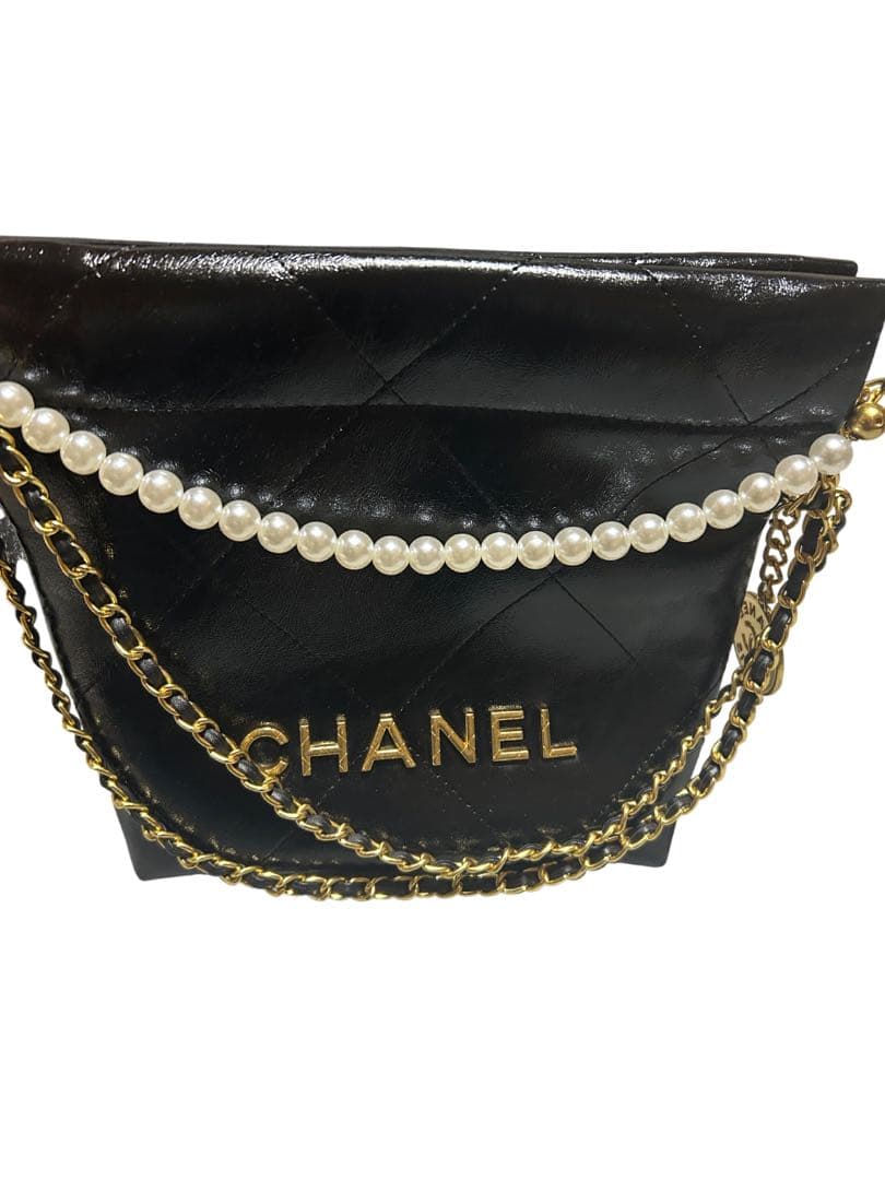 CHANEL ノベルティ チェーンバッグ ポーチ付き