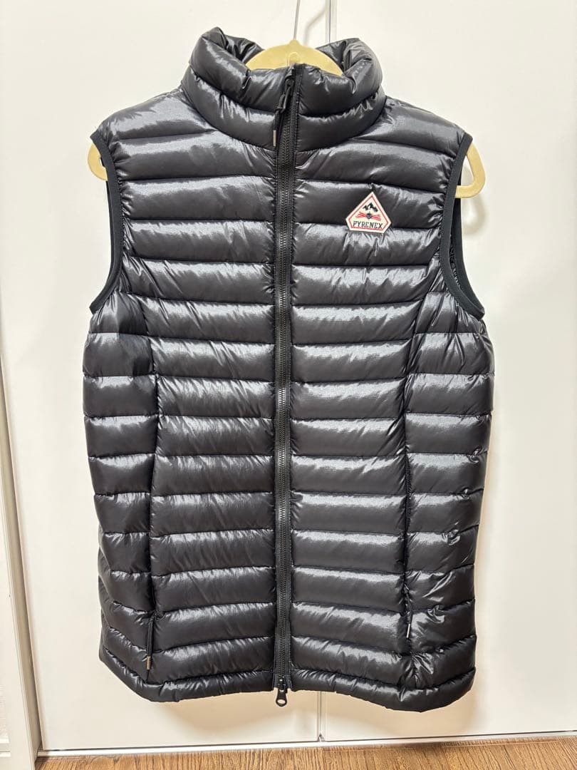 美品❗️インナーダウンにも　PYRENEX ダウンベスト