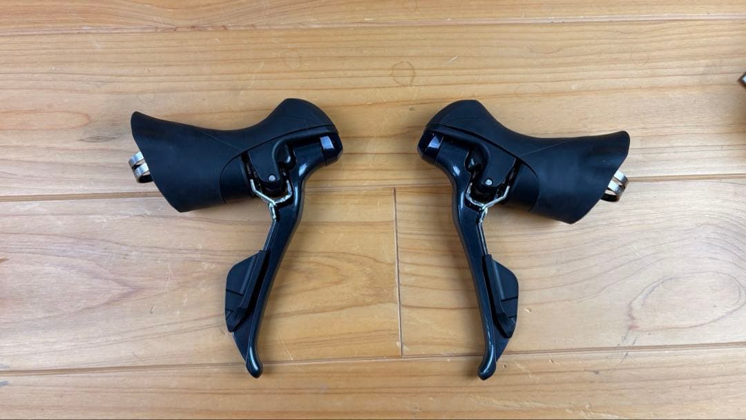 シマノ　ソラ　stiシフターブレーキレバー