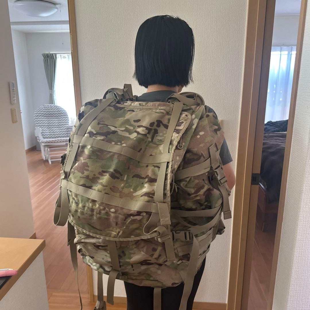 US米軍　MOLLE Rucksack 迷彩バックパック