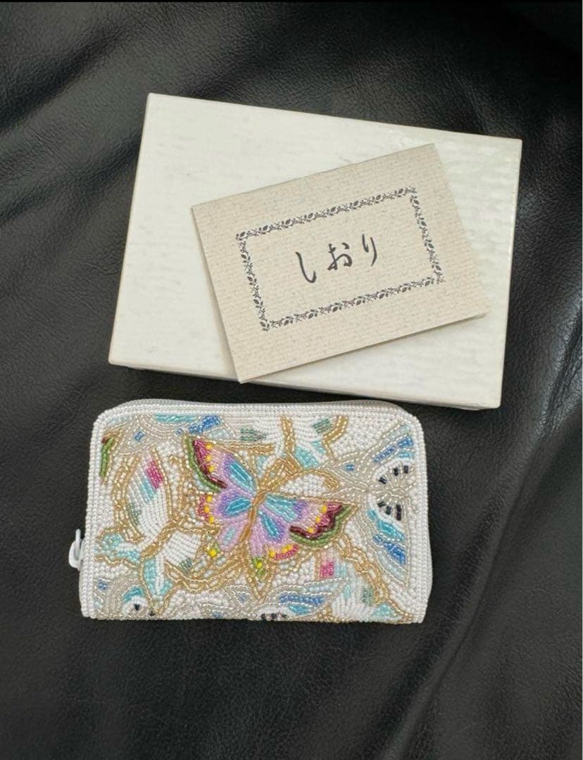 (新品未使用)柏ビーズ財布