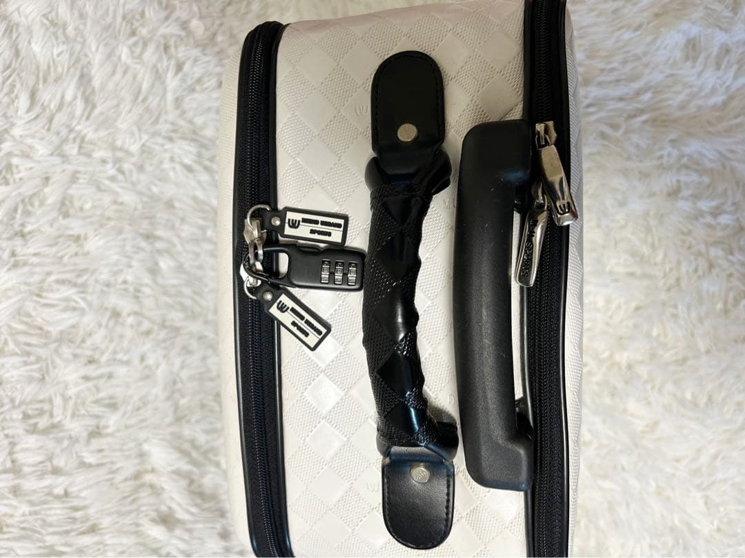 【美品】MU SPORTS キャリーケース シンプル ホワイト ミエコ ウエサコ