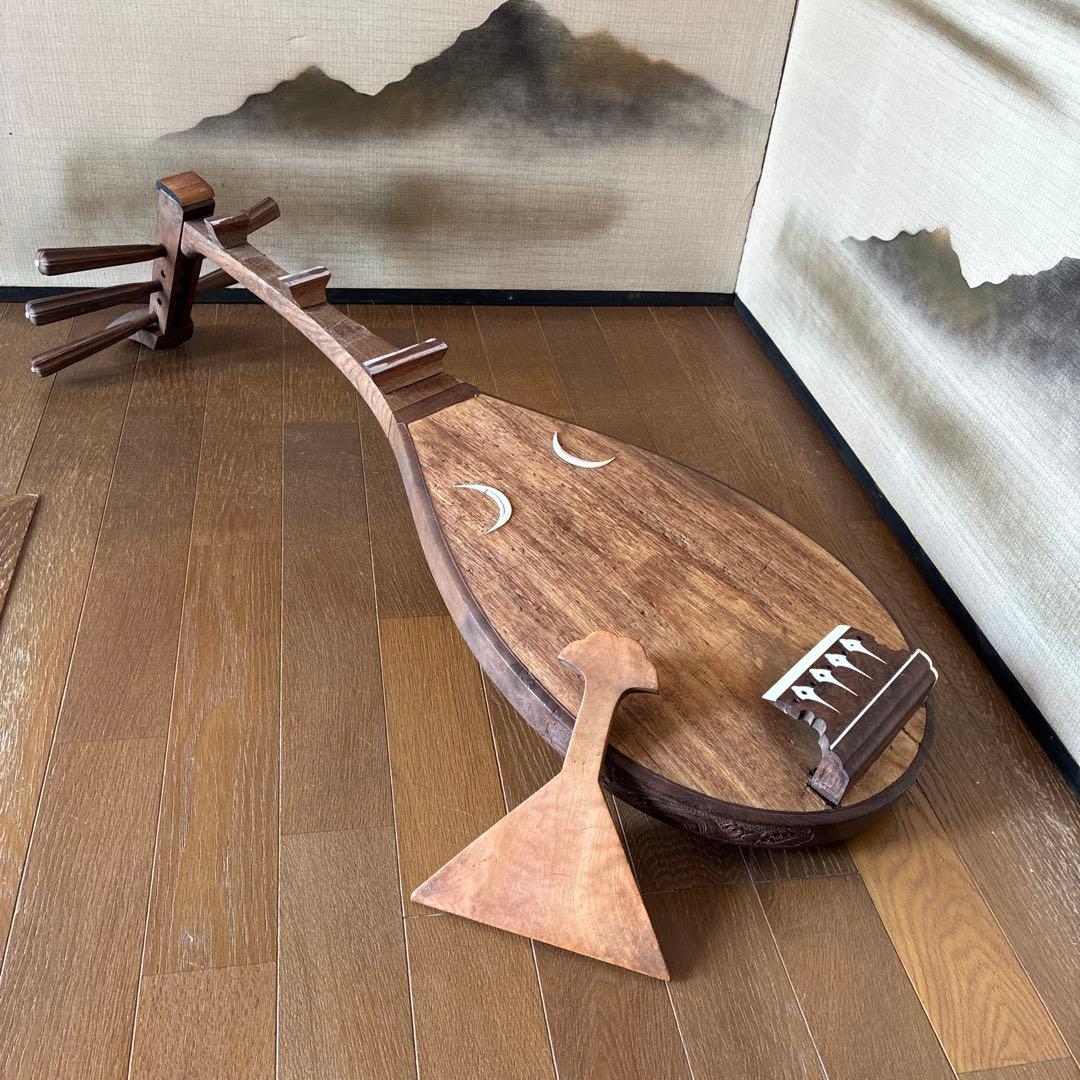 古い琵琶　古道具　和楽器　五弦