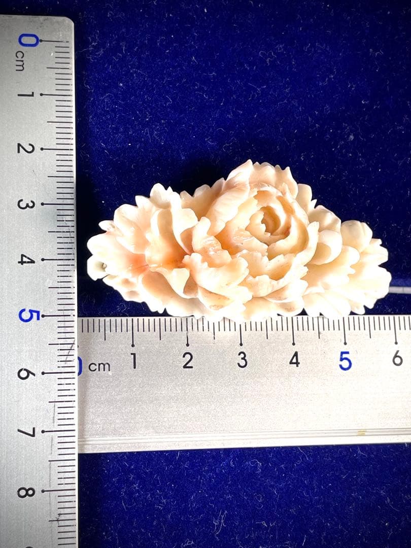 天然珊瑚細密彫刻 「牡丹」帯留 和装小物サンゴ彫刻　ＷＺー053