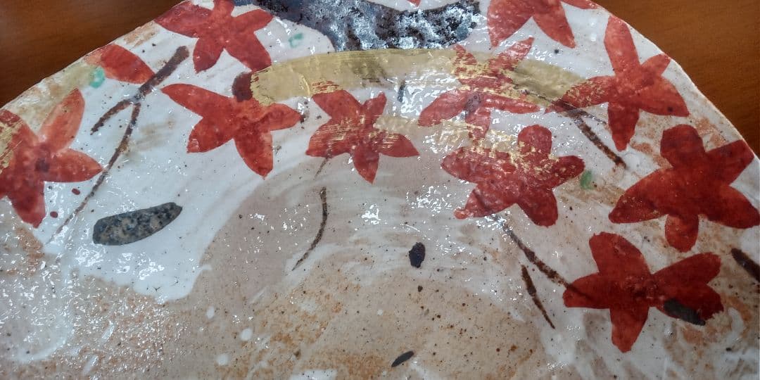 なる 桜と紅葉の大鉢