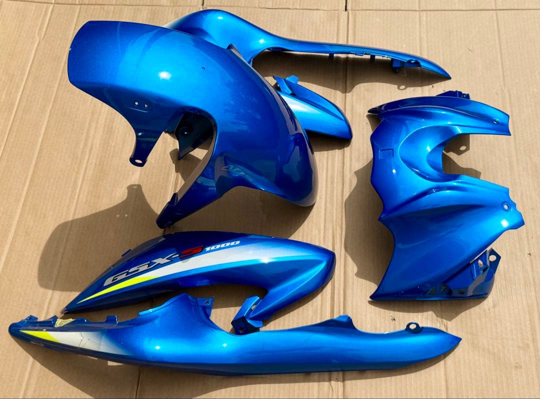 GSX-S1000用純正カウル