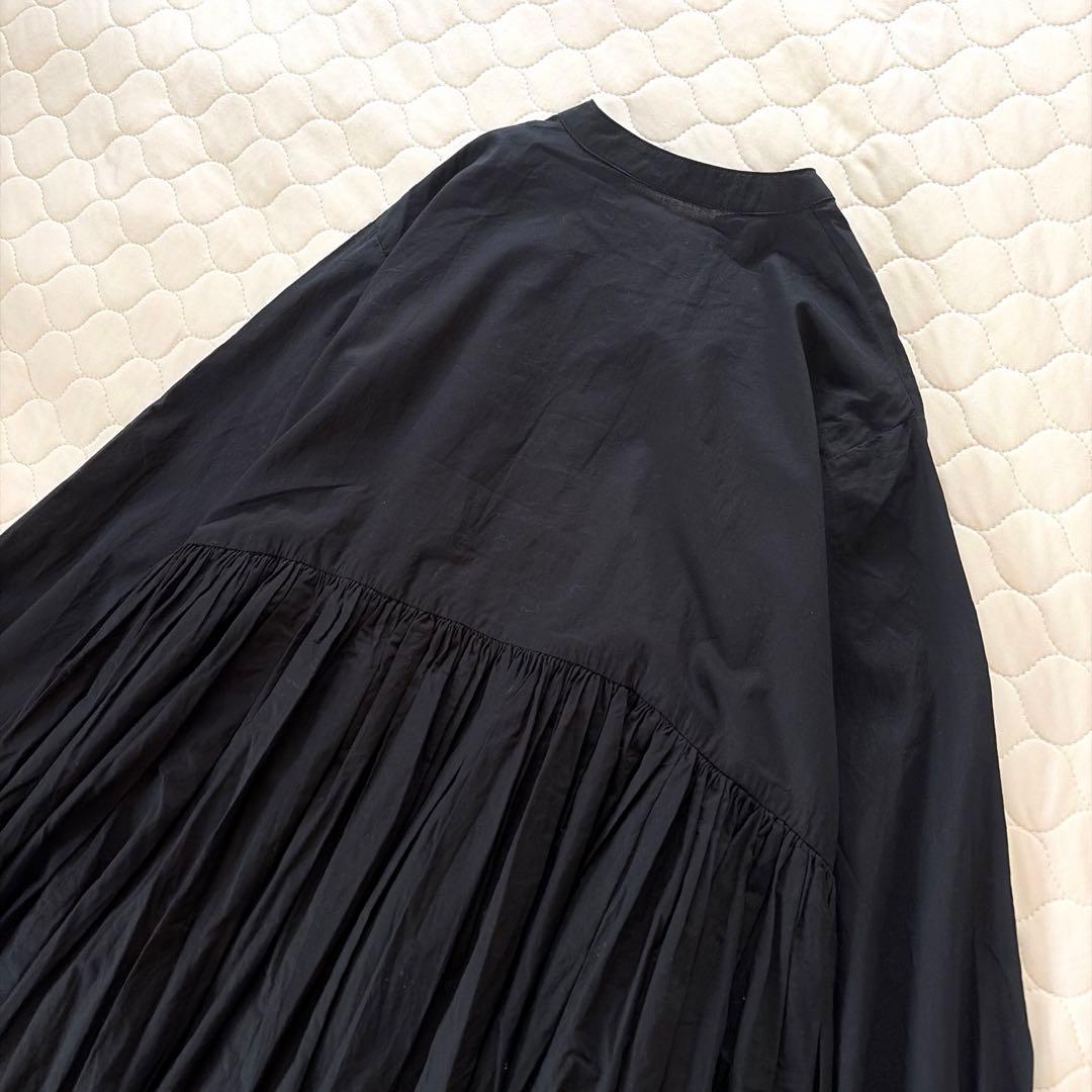 【美品】BEARDSLEY パールボタンギャザーワンピース　ブラック　サイズ0