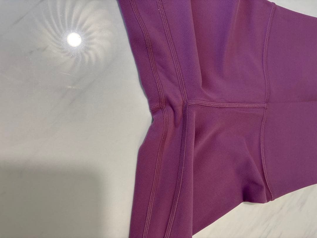 【美品レア】ルルレモン　align HRクロップレギンス　パープル