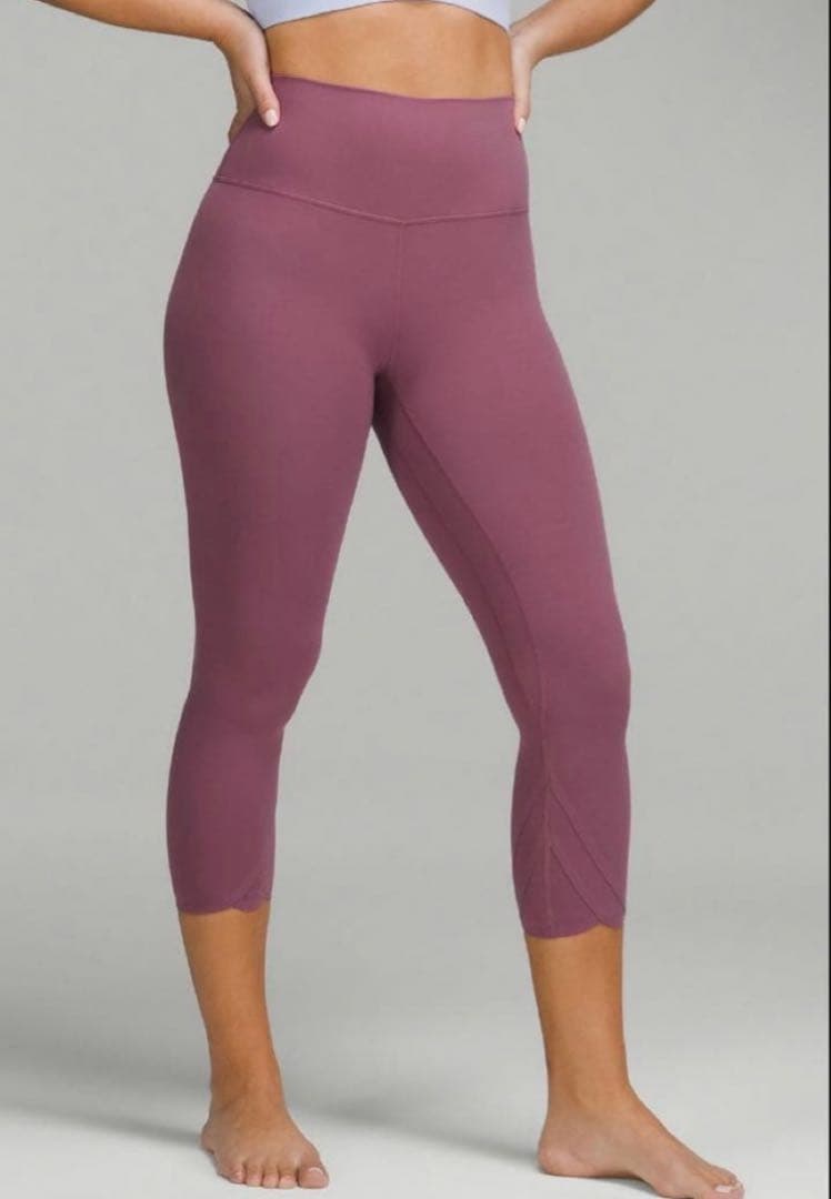 【美品レア】ルルレモン　align HRクロップレギンス　パープル