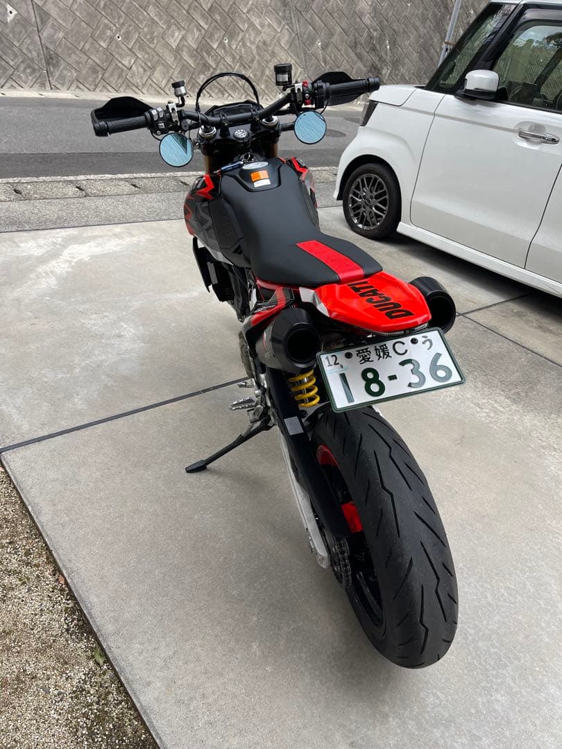 911カレラGTS Hypermotard マフラーフェンダーレスセット