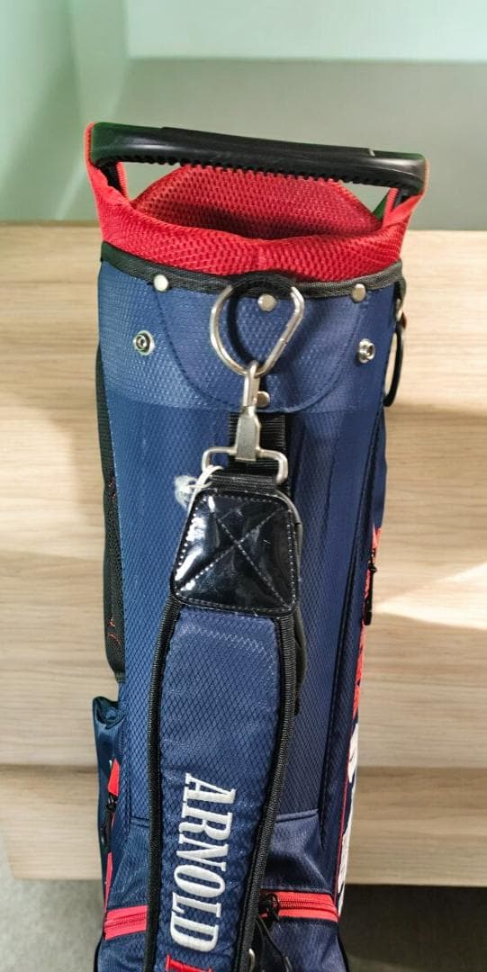 送料無料/超美品　Arnold Palmer スタンド式ゴルフバッグ