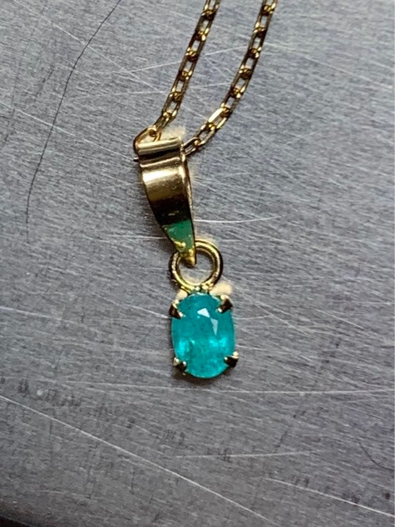 天然パライバトルマリン　0.12ct ブラジル産　K18YGペンダントヘッド