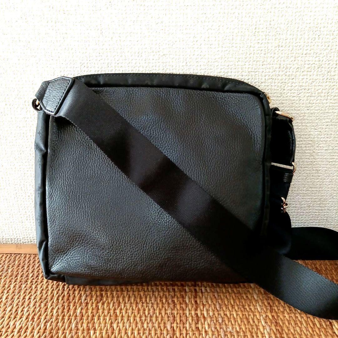 【未使用】russet ショルダーバッグ　シボ革　ロゴマーク入り　レザー　黒