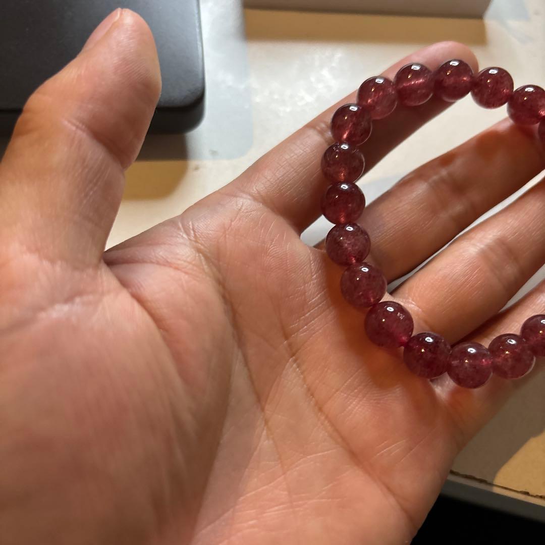 これは！めっちゃくちゃすごいストロベリークオーツ！なかなかない！