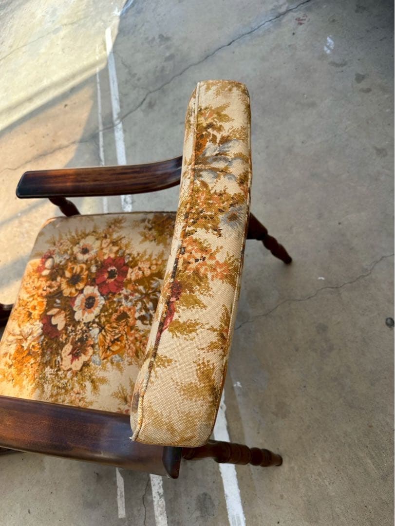 カリモク 花柄ソファセットとテーブル 茨城県古河市まで引き取り限定