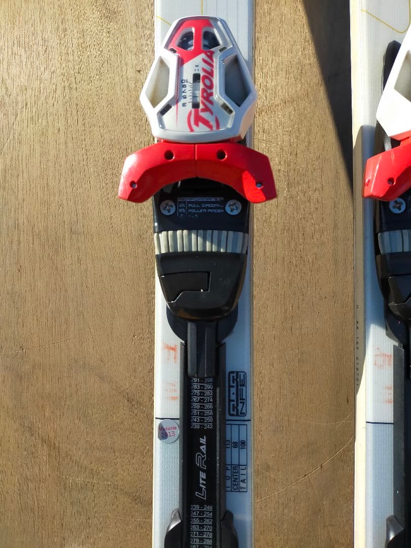 OGASAKA オガサカ　UNITY S3 スキー板 ビンディング付き 白色