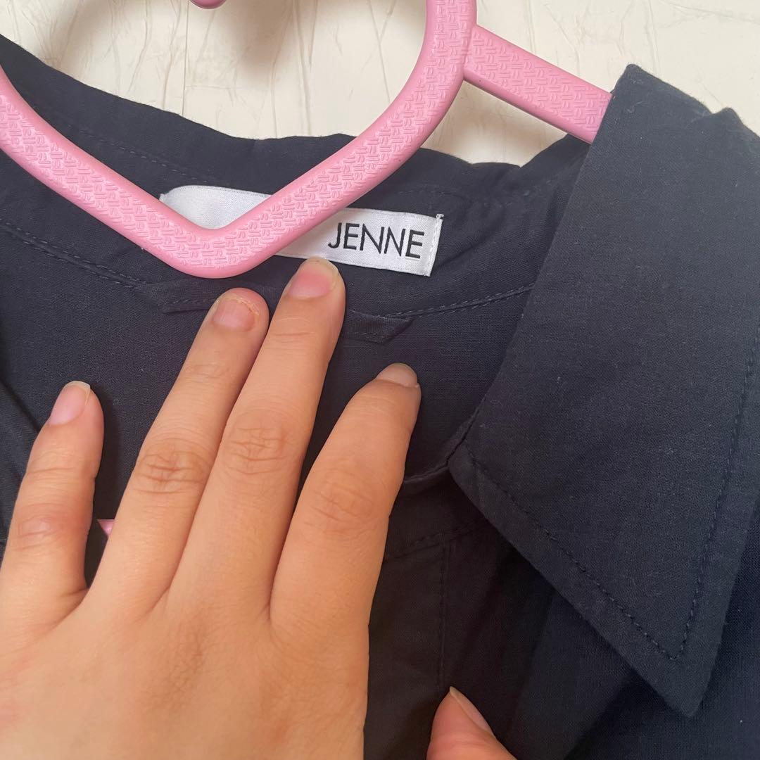 ジェンヌ・JENNE オードリールックエアリーワンピース・Sサイズ