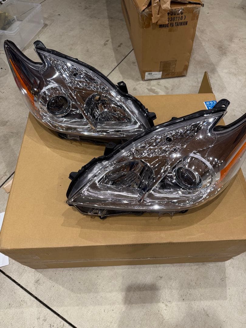 ZVW 左ハンドル用ダッシュボードカバー USヘッドライトセットTAKE