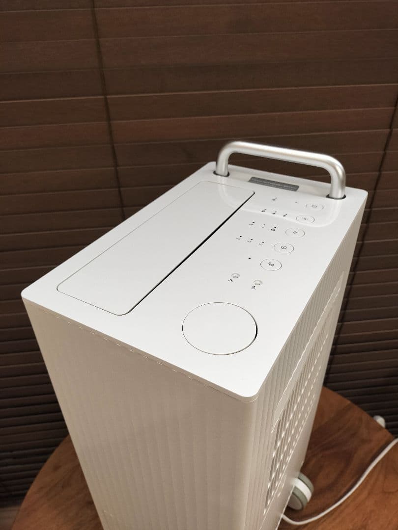 【未使用に近い】cado 除湿機 ROOT7100 ホワイト 　2021年製