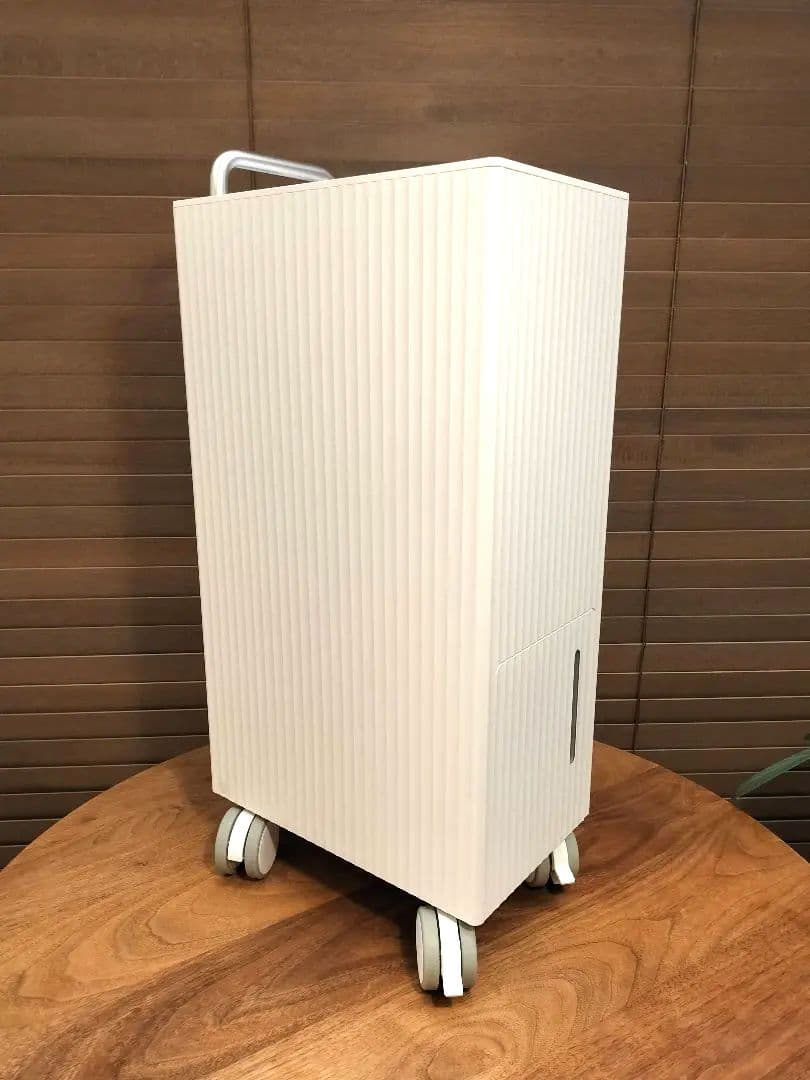 【未使用に近い】cado 除湿機 ROOT7100 ホワイト 　2021年製