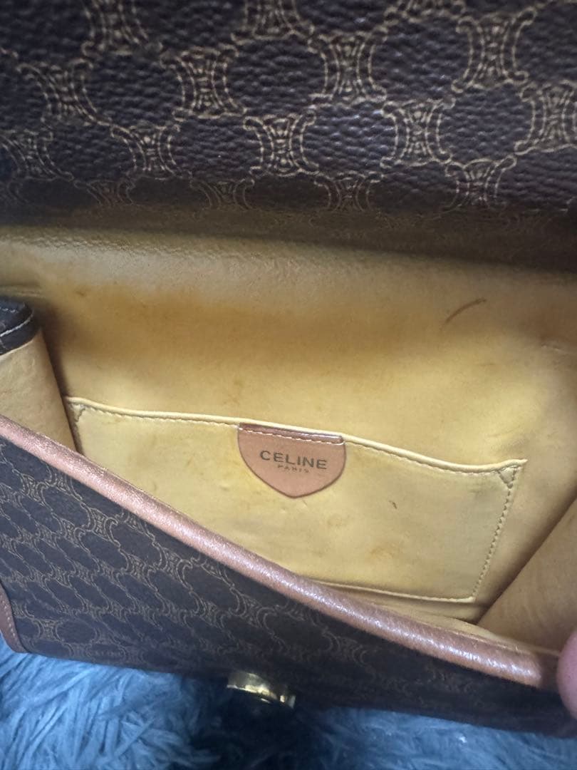 CELINE ブラウンレザーショルダーバッグ