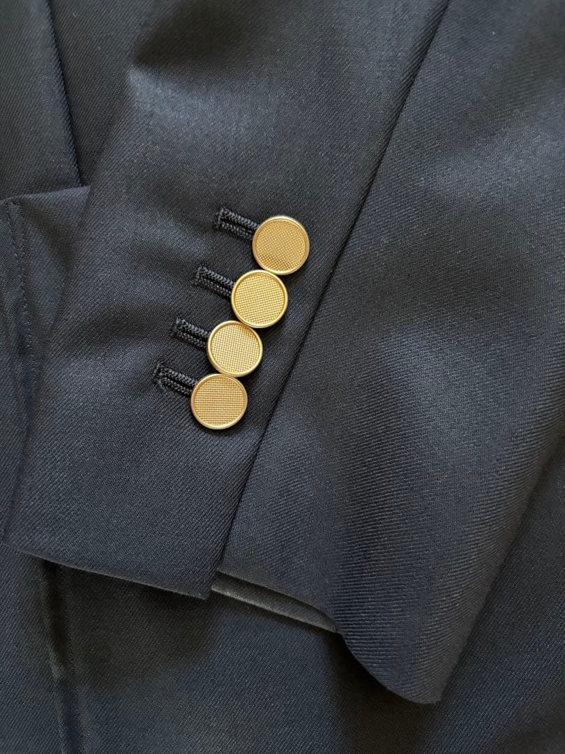 大きいサイズ　UNTITLED マナードベーシックジャケット　サイズ44