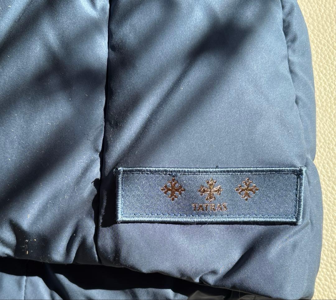 [新品未使用] TATRAS ファー付き青ダウンベスト　サイズ01