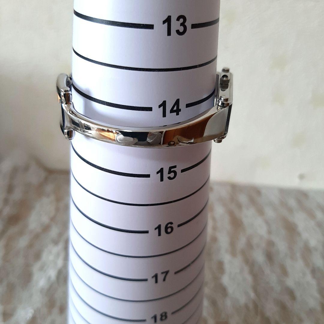 ✨新品電池☆稼働美品✨GUCCI 1500L バングルウォッチ MD156