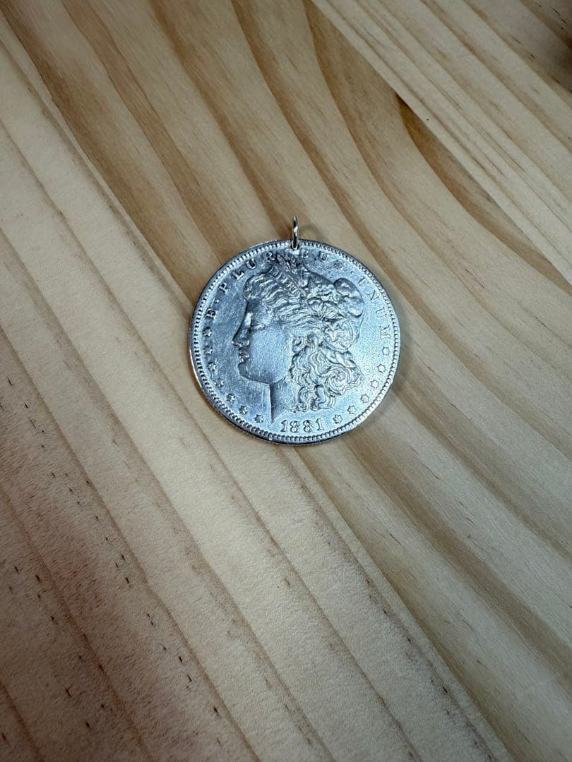 モルガン銀貨ペンダント　1881年
