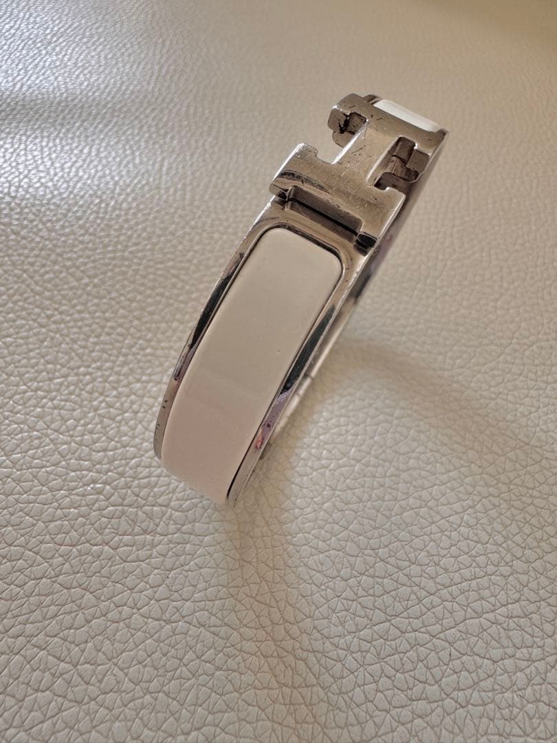 【写真追加】HERMESクリックＨ(ホワイト×シルバー)