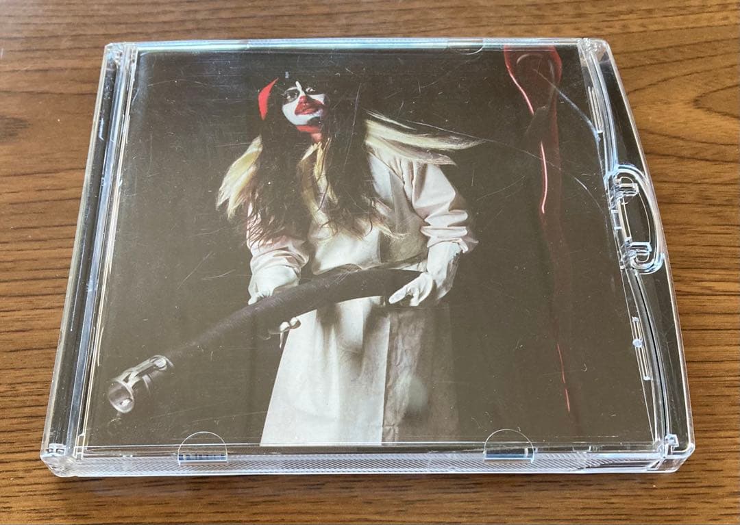 アルファクリムゾンカズ