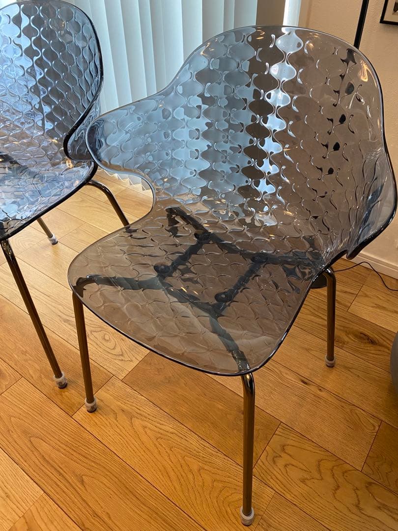 引き取り限定！カリガリス　サントロペ　チェア　スモークグレー　2脚セット