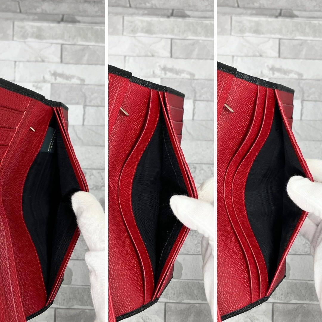 ブルガリ　ブルガリ マン ラージウォレット 二つ折り 長財布 黒　赤 レザー