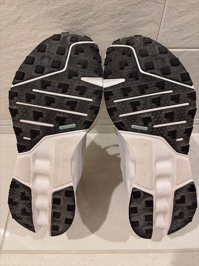 On（オン）クラウドサーファー Trail ウィメンズ レディース24.5cm