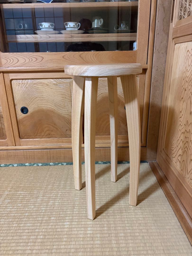1310建具屋一筋58年のおじいちゃんの手作りスツール、イス☆けやき