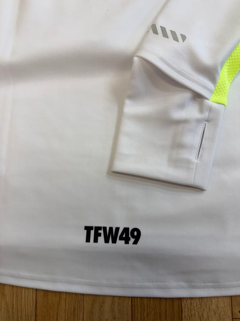 新品正規品【TFW49/XL】ハーフジップ長袖カットソー長袖シャツ