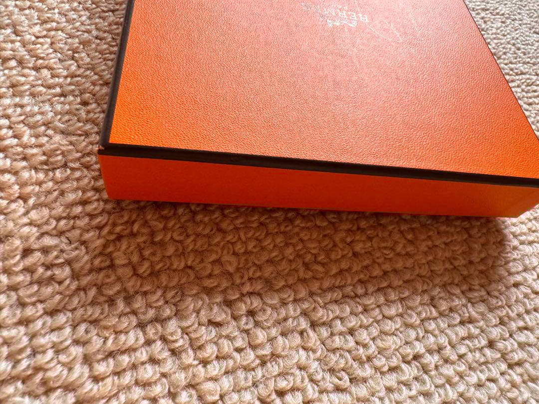 新品未使用 エルメス HERMES ハンカチ 2枚セット グレーピンク紙袋リボン