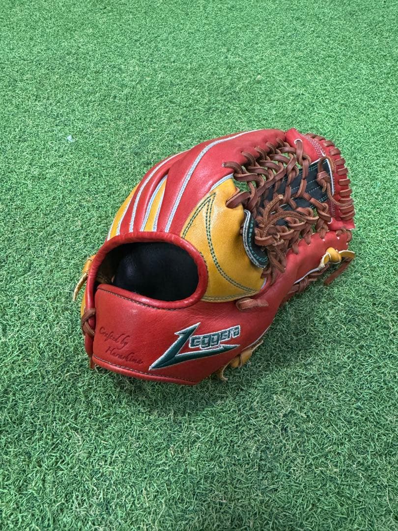 レジェーラ　硬式外野用グローブ 赤/タン