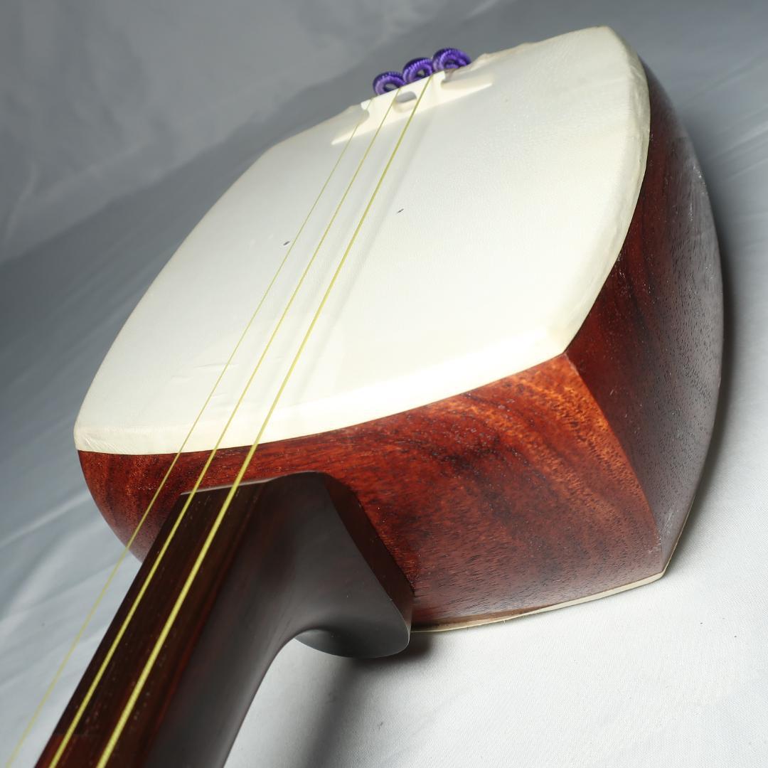 三味線 中棹 ハードケース 鼈甲撥 付属 地唄 和楽器 E26