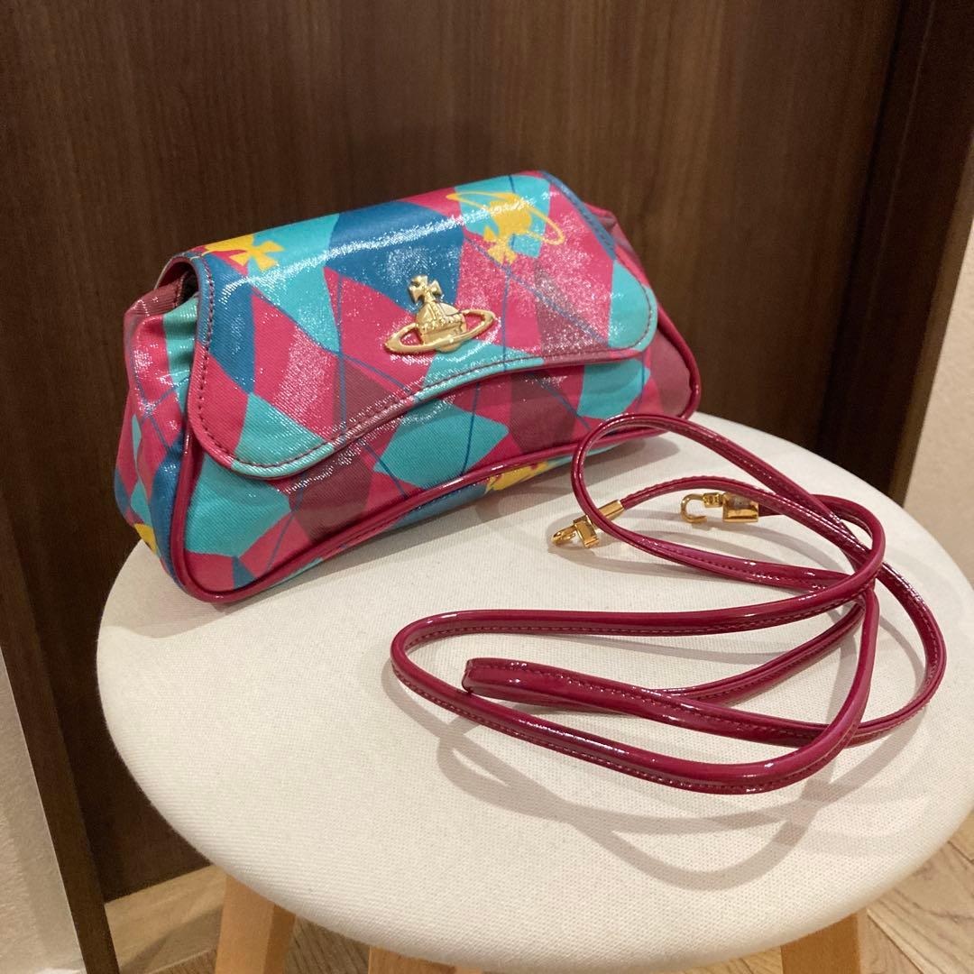 【美品(内側訳あり)】ヴィヴィアンウエストウッド　バッグ　クラッチ　ショルダー
