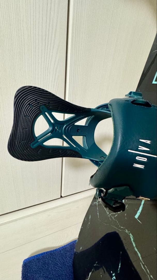 送料込み 美品 SALOMON スノーボードセット143cm Oh yeah