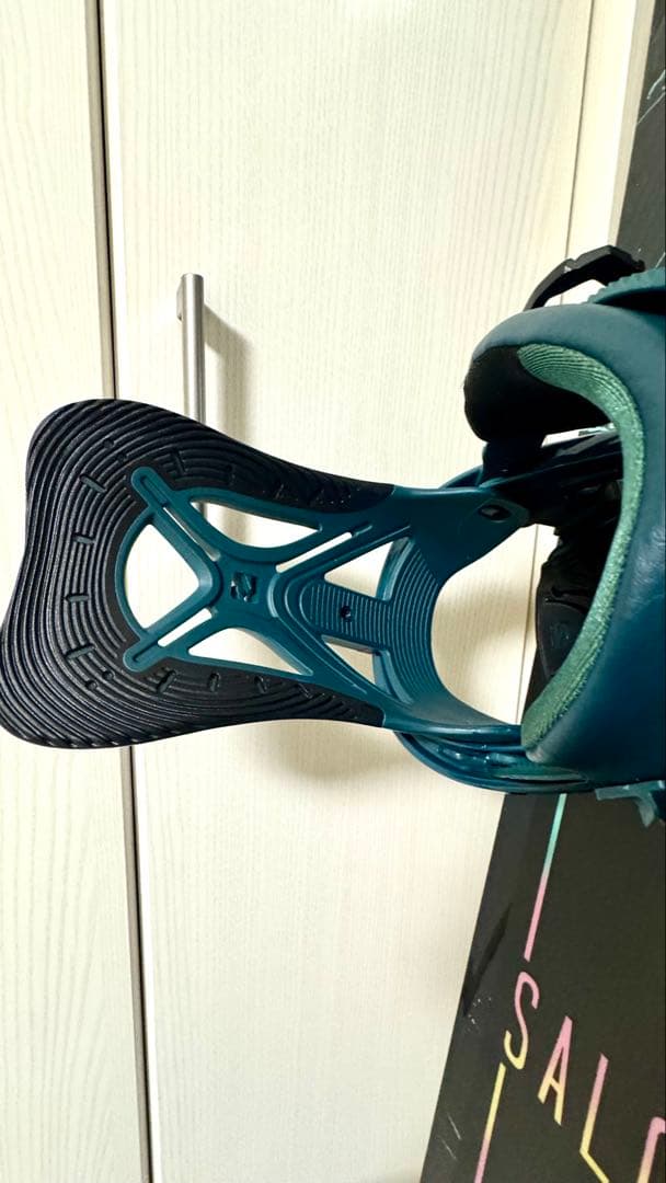 送料込み 美品 SALOMON スノーボードセット143cm Oh yeah