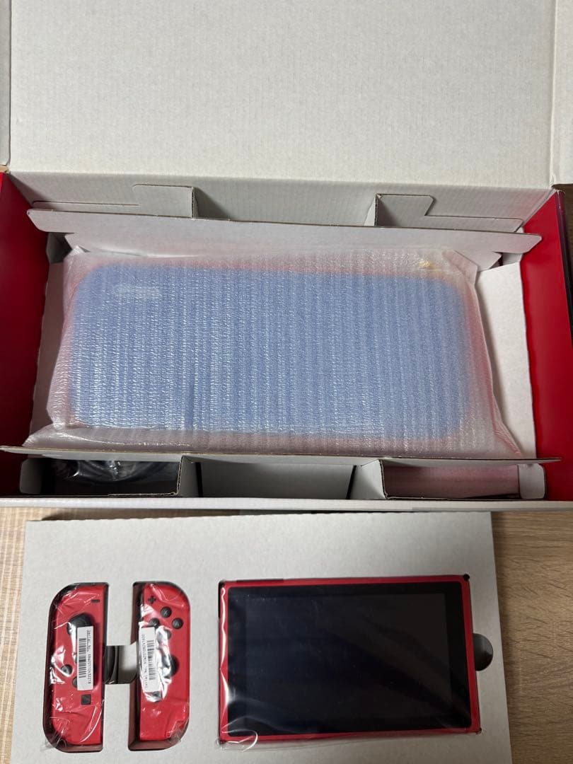 Switchマリオレッド